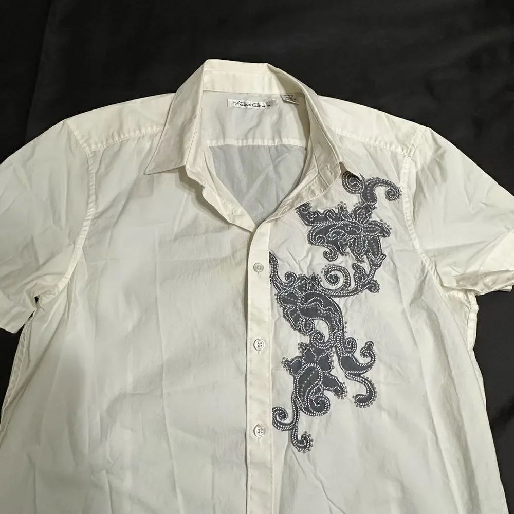 Kenneth Cole New York Cream and Gray Casual S/S Shirt with Ornate Design Size M